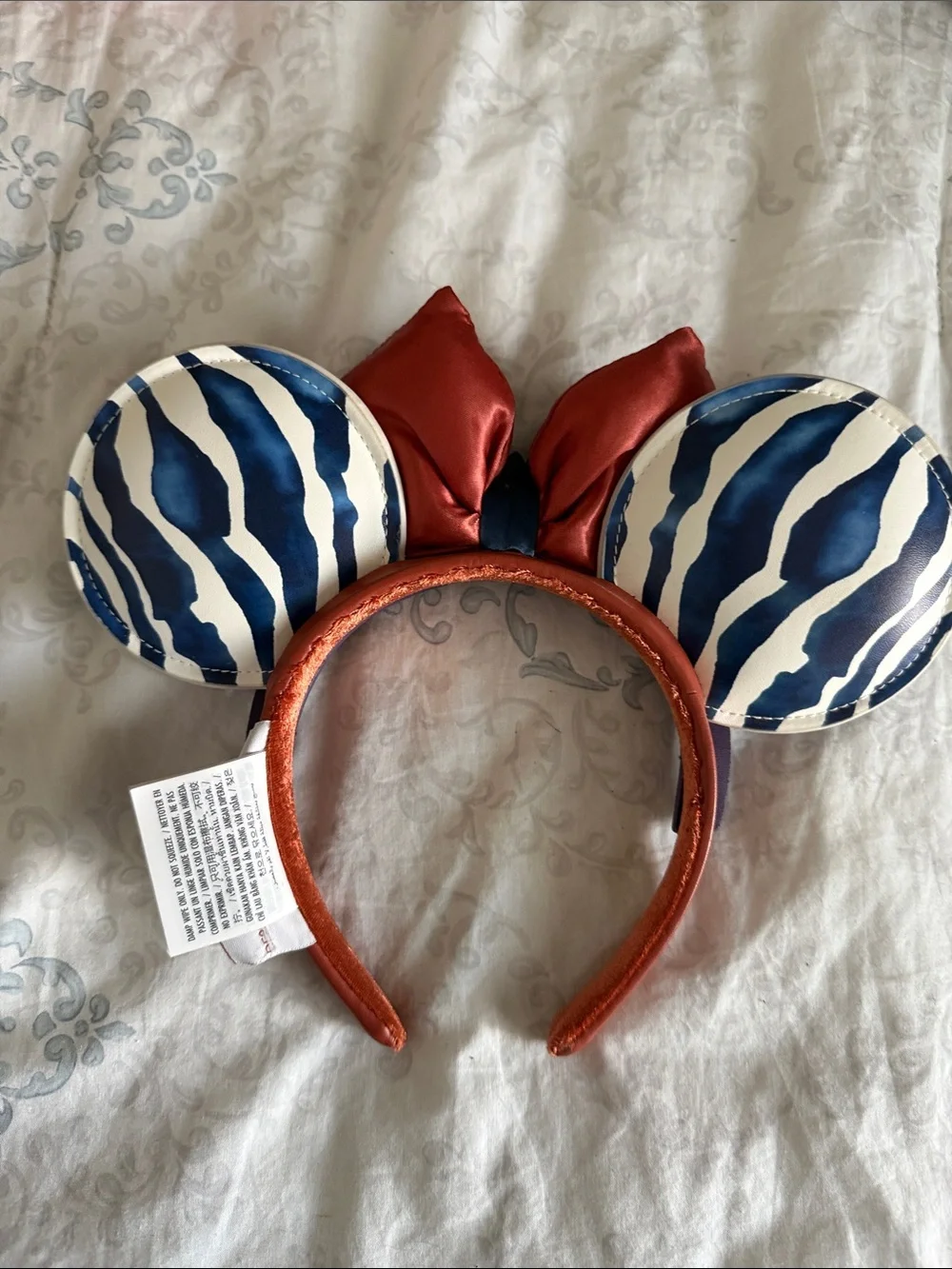 Star Wars/ Ahsoka Tano: Disney Mickey Ears 2024 Disney Parks Edition